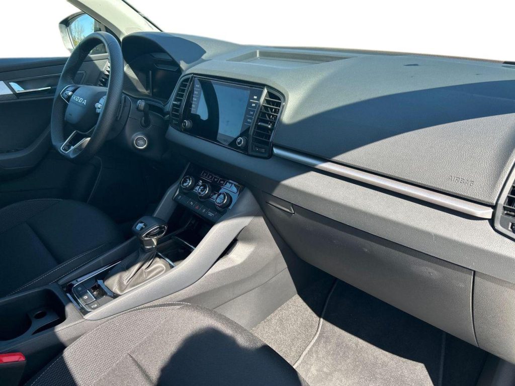SKODA KAROQ Diesel 2025 km 0 Jaén