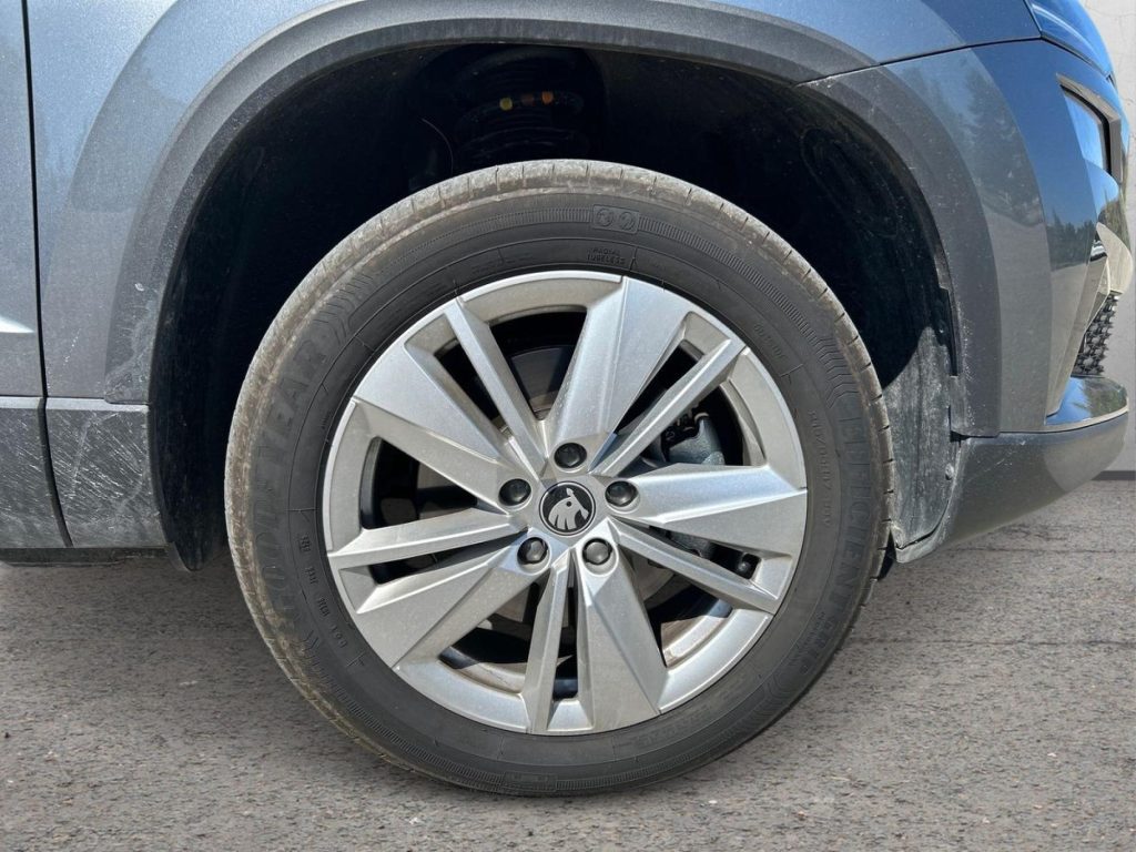 SKODA KAROQ Diesel 2025 km 0 Jaén
