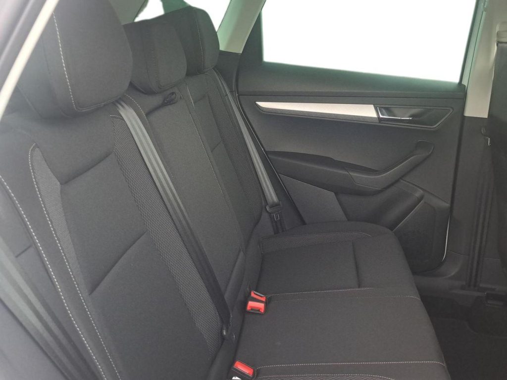 SKODA KAROQ Diesel 2025 km 0 Jaén