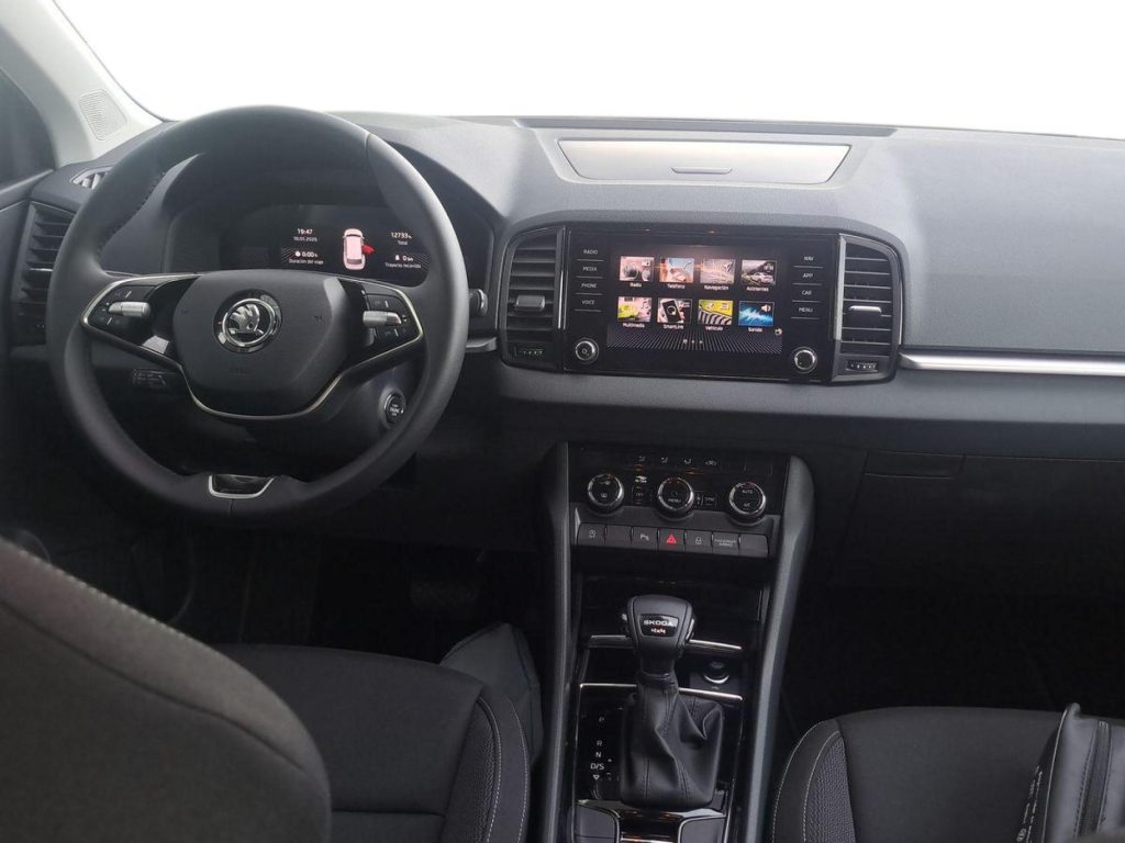 SKODA KAROQ Diesel 2025 km 0 Jaén