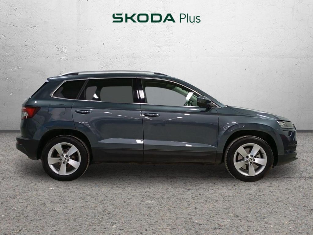 SKODA KAROQ Gasolina 2018 segunda-mano Jaén