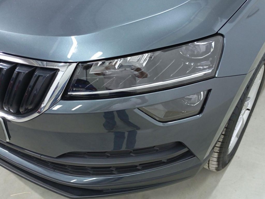 SKODA KAROQ Gasolina 2018 segunda-mano Jaén