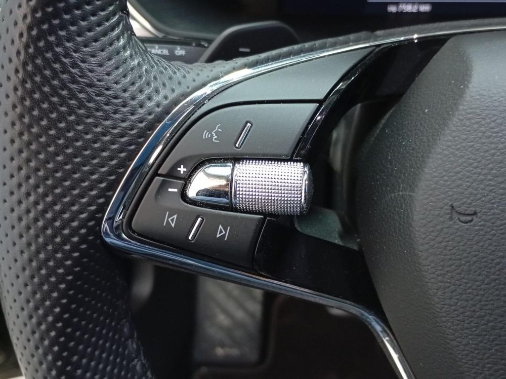 SKODA SUPERB Diesel 2023 segunda-mano Jaén