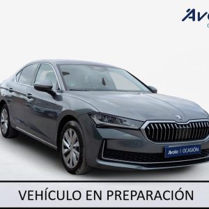 SKODA SUPERB Diesel 2025 segunda-mano Jaén