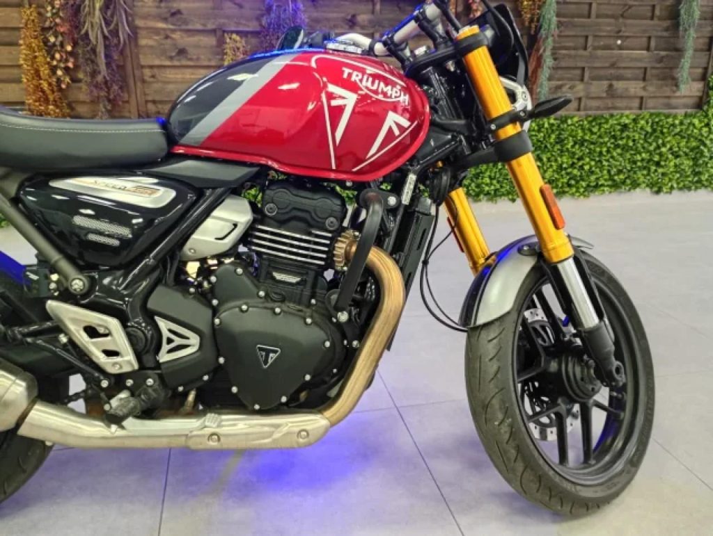 TRIUMPH SPEED Gasolina 2025 km 0 Granada