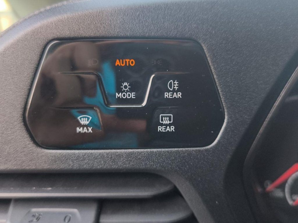 VOLKSWAGEN CADDY Diesel 2023 segunda-mano Jaén
