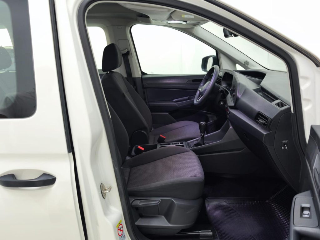 VOLKSWAGEN CADDY Diesel 2023 segunda-mano Jaén