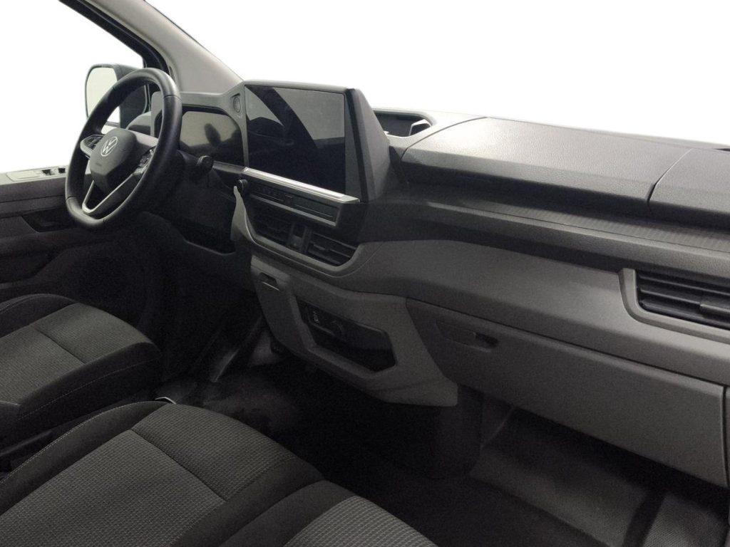 VOLKSWAGEN CARAVELLE Diesel 2025 km 0 Jaén