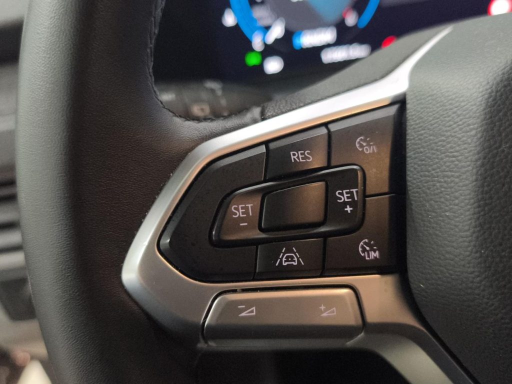 VOLKSWAGEN CARAVELLE Diesel 2025 km 0 Jaén