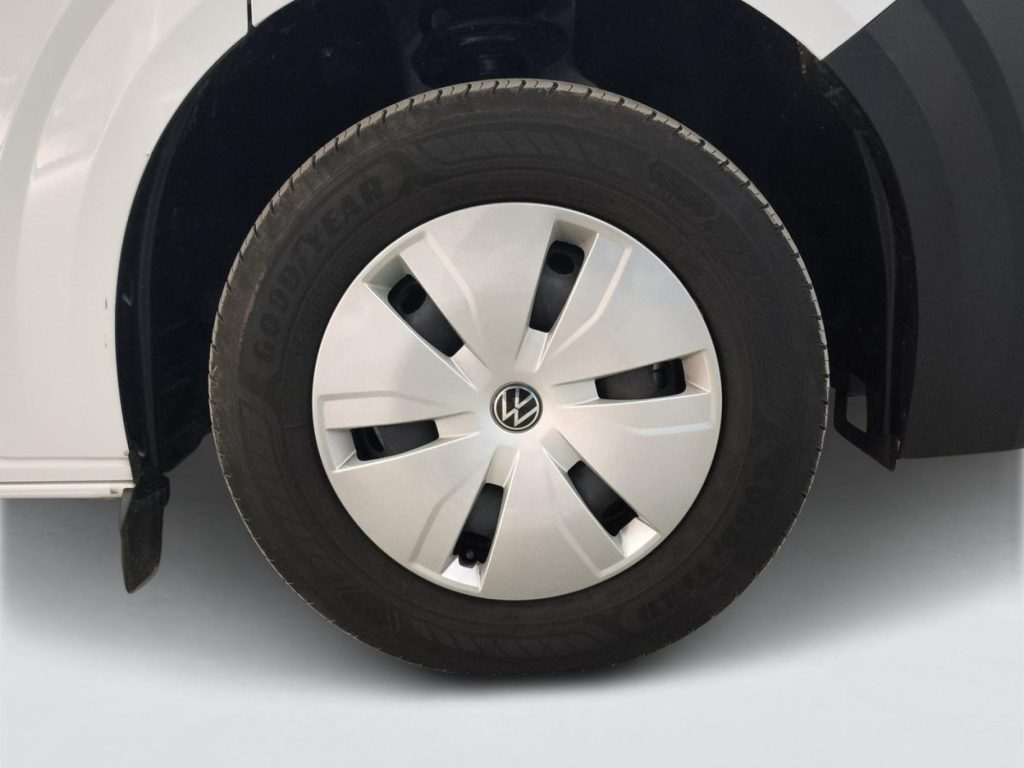 VOLKSWAGEN CARAVELLE Diesel 2025 km 0 Jaén