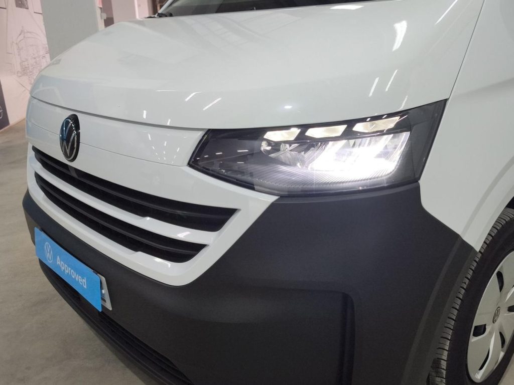 VOLKSWAGEN CARAVELLE Diesel 2025 km 0 Jaén