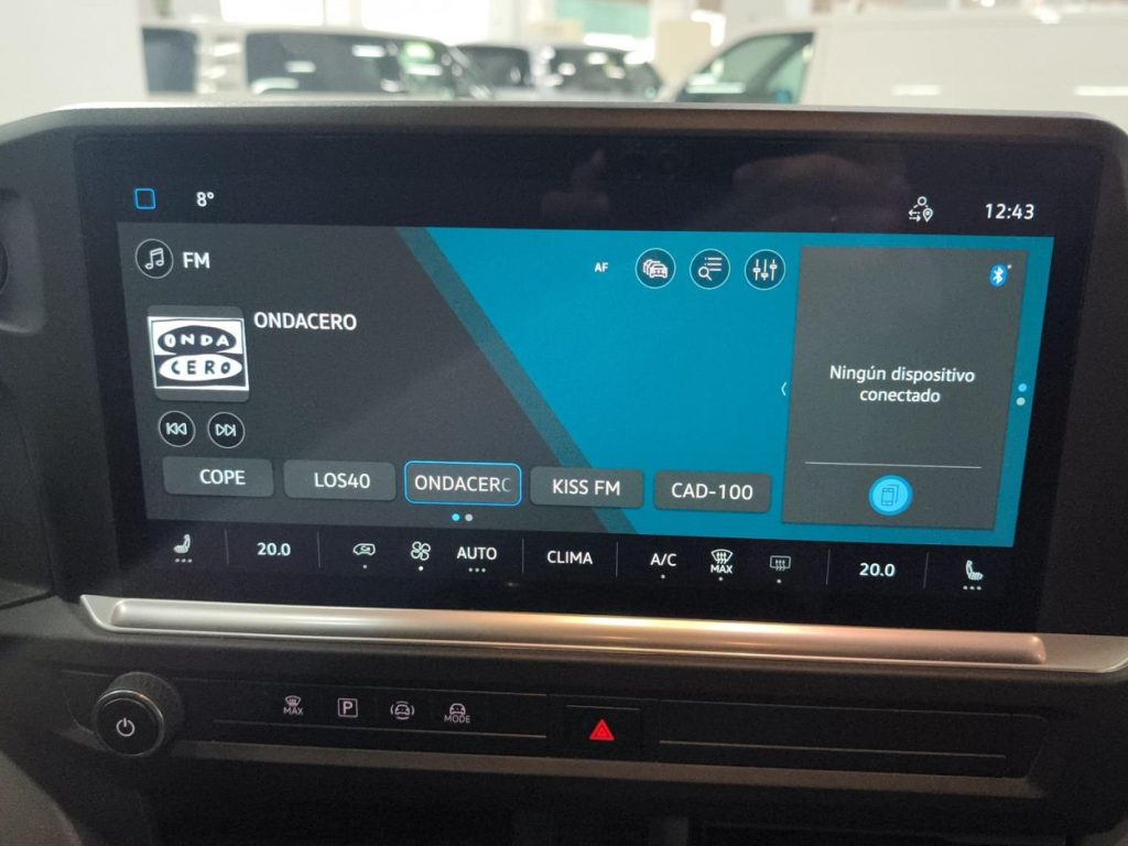 VOLKSWAGEN CARAVELLE Diesel 2025 km 0 Jaén