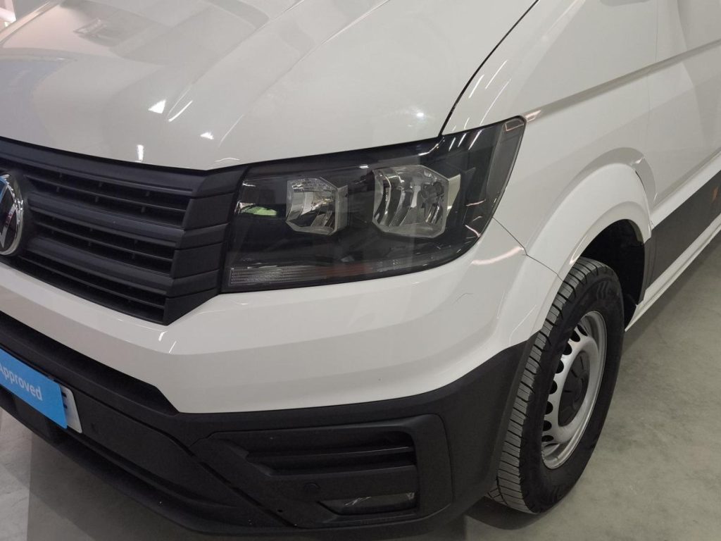 VOLKSWAGEN CRAFTER FURGON Diesel 2025 segunda-mano Jaén