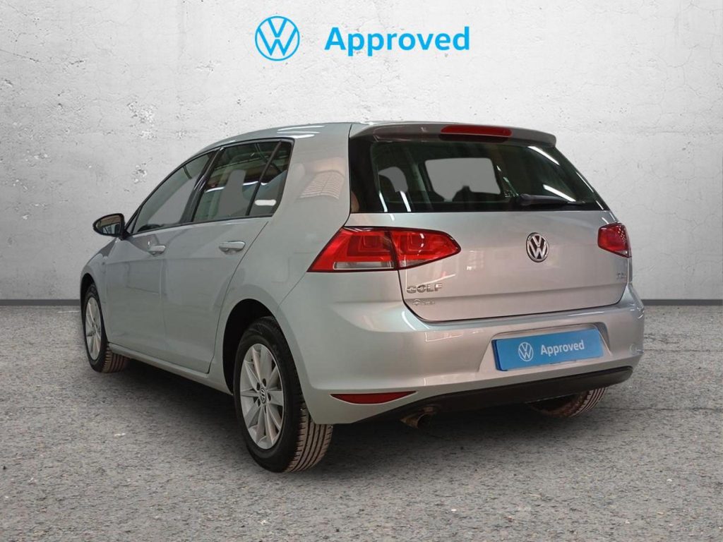 VOLKSWAGEN GOLF Diesel 2016 segunda-mano Jaén