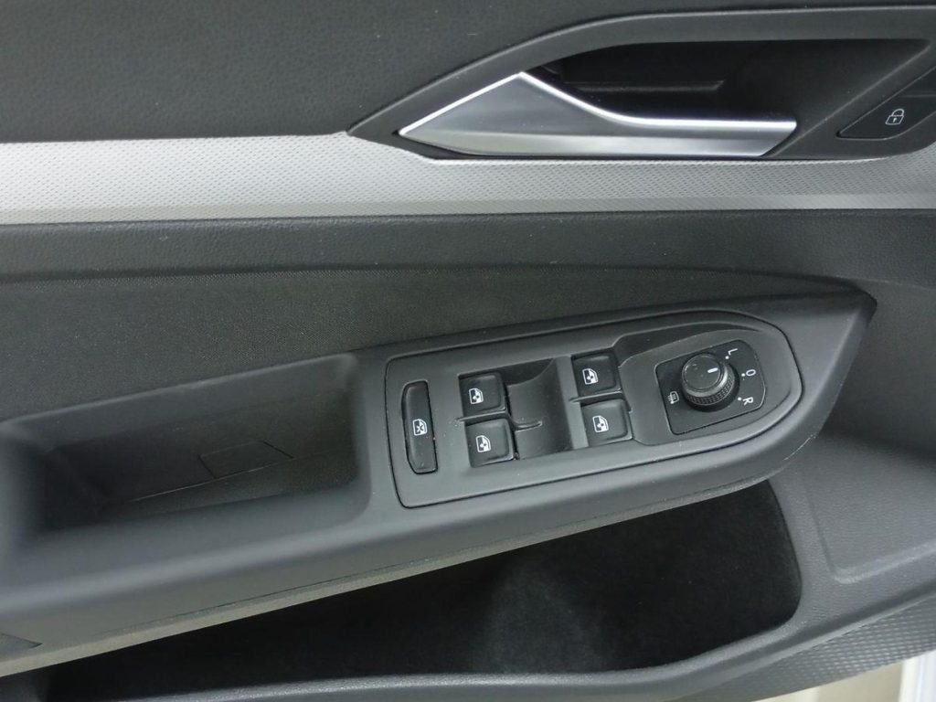 VOLKSWAGEN GOLF Diesel 2021 segunda-mano Jaén