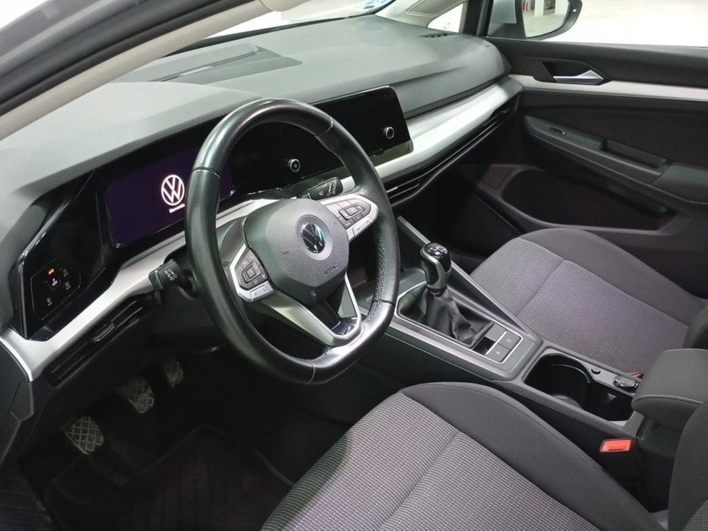 VOLKSWAGEN GOLF Diesel 2021 segunda-mano Jaén
