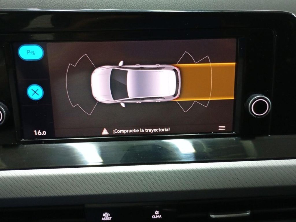VOLKSWAGEN GOLF Diesel 2021 segunda-mano Jaén