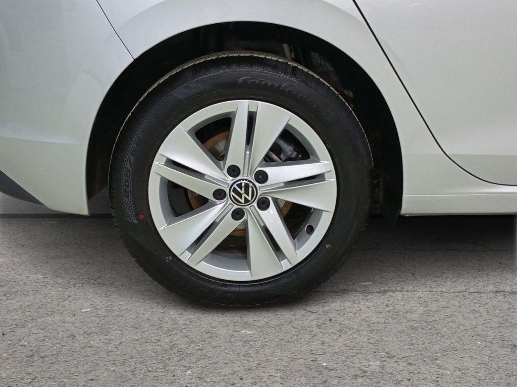 VOLKSWAGEN GOLF Diesel 2021 segunda-mano Jaén