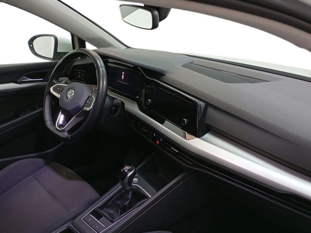 VOLKSWAGEN GOLF Diesel 2022 segunda-mano Jaén