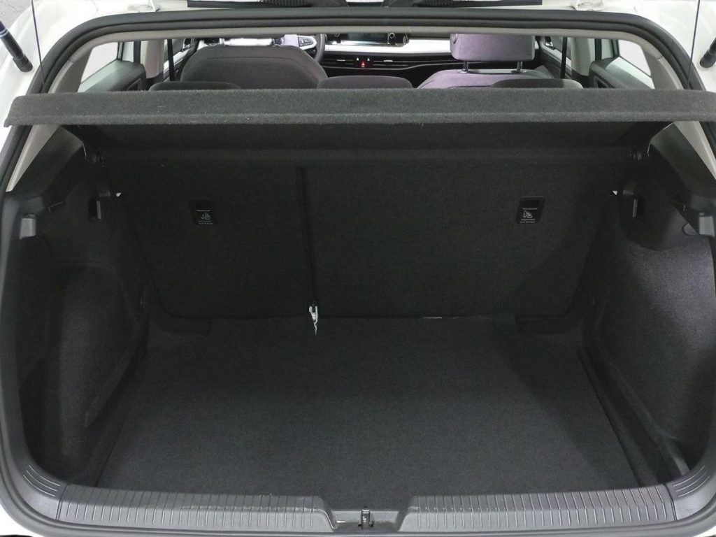 VOLKSWAGEN GOLF Diesel 2022 segunda-mano Jaén