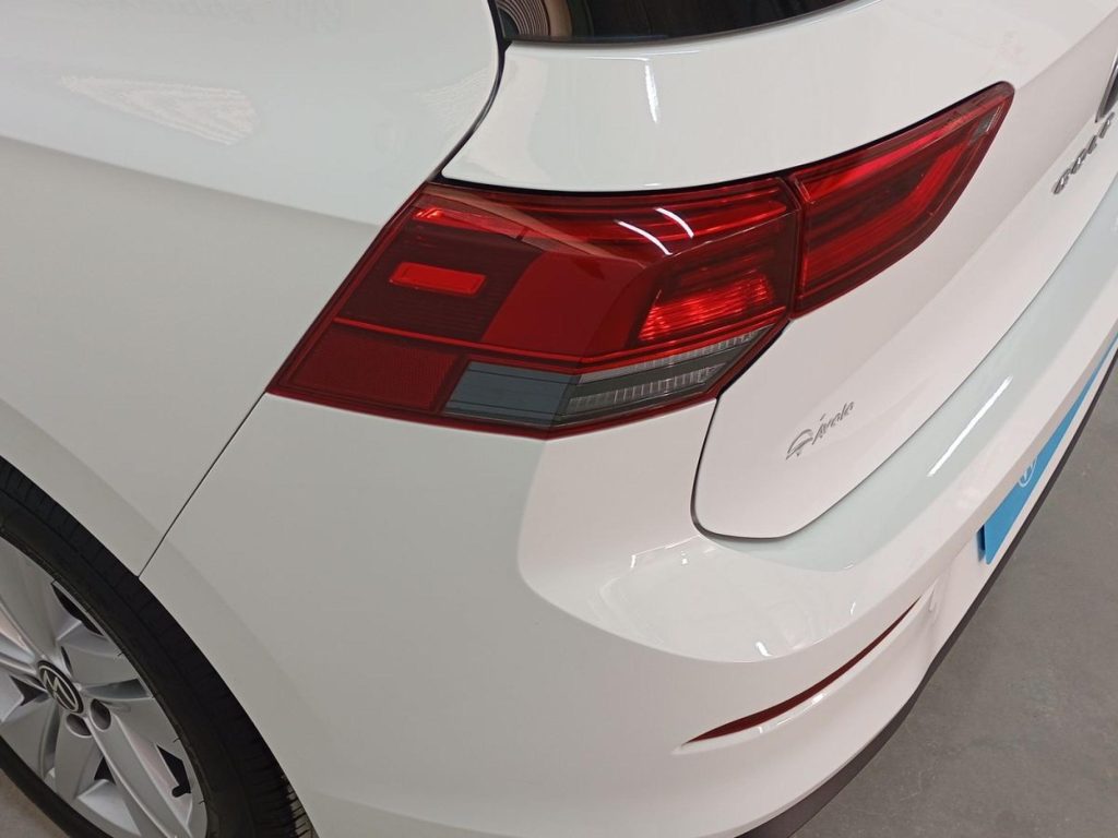 VOLKSWAGEN GOLF Diesel 2022 segunda-mano Jaén