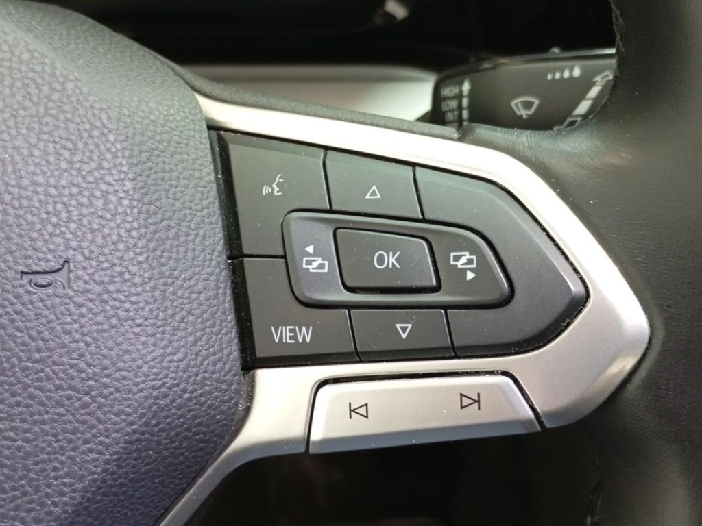 VOLKSWAGEN GOLF Diesel 2022 segunda-mano Jaén