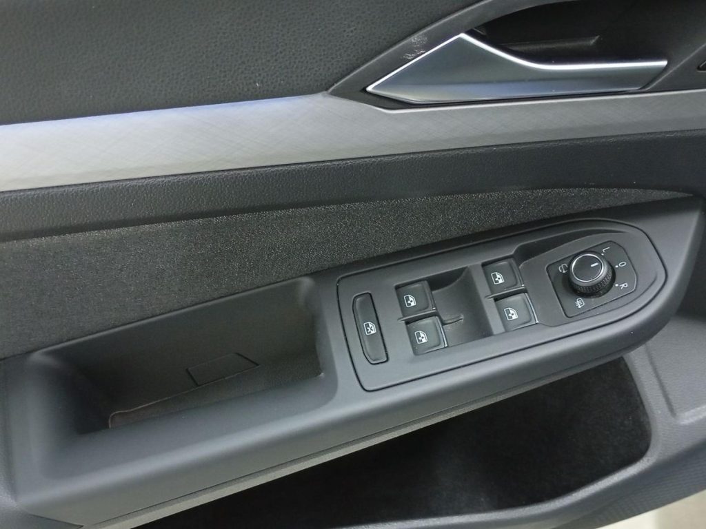 VOLKSWAGEN GOLF Diesel 2025 segunda-mano Jaén