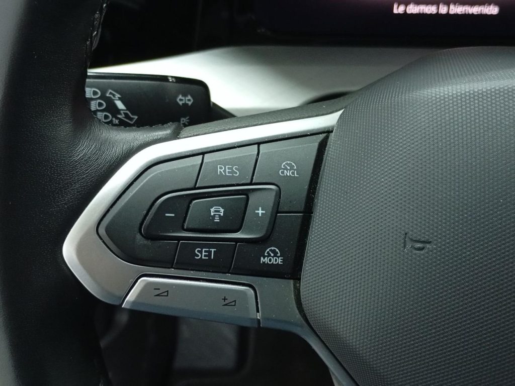 VOLKSWAGEN GOLF Diesel 2025 segunda-mano Jaén