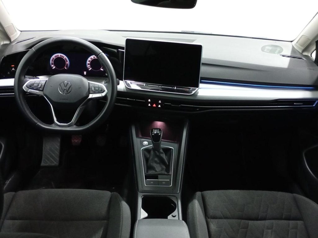 VOLKSWAGEN GOLF Diesel 2025 segunda-mano Jaén