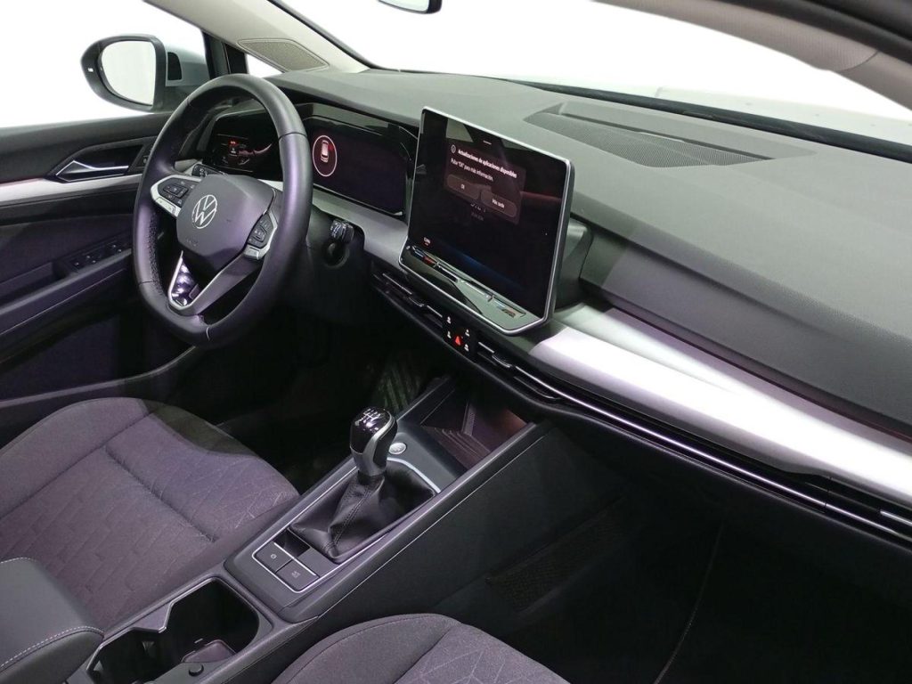 VOLKSWAGEN GOLF Diesel 2025 segunda-mano Jaén