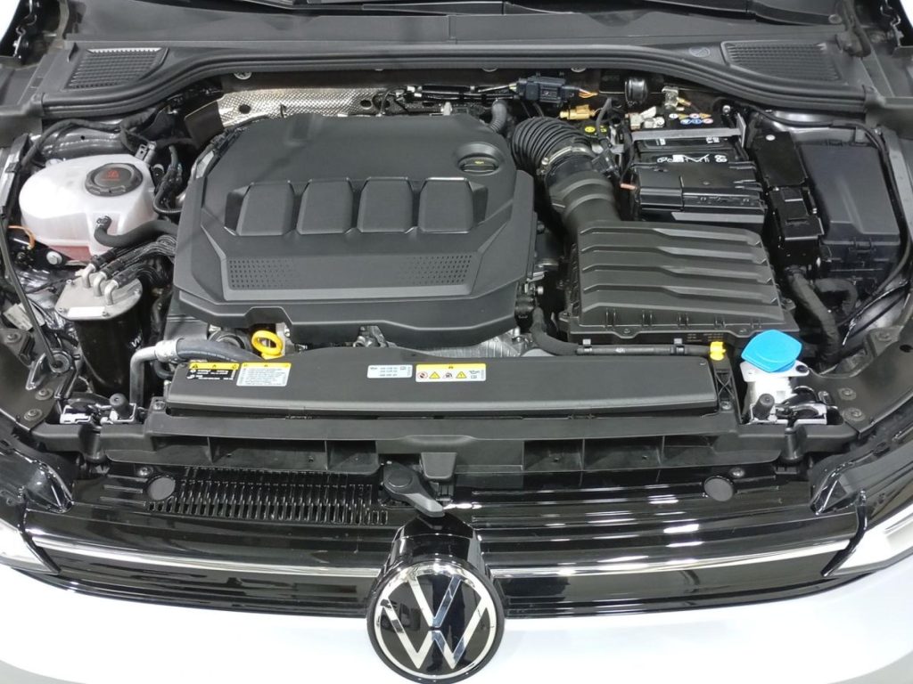 VOLKSWAGEN GOLF Diesel 2025 segunda-mano Jaén