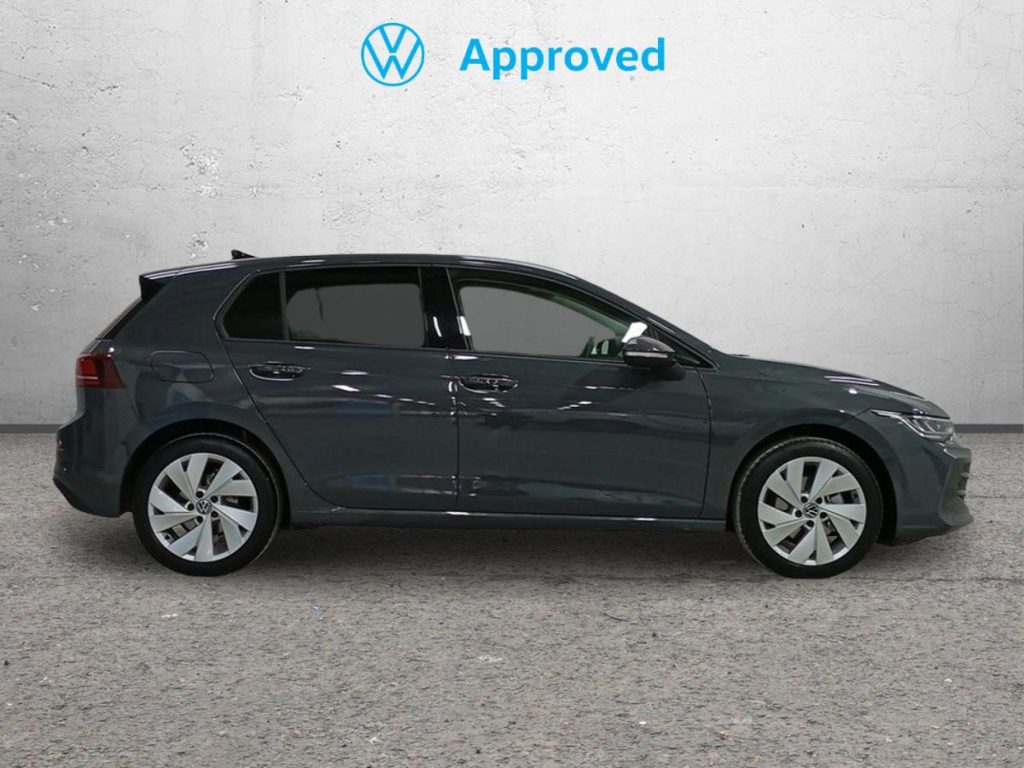 VOLKSWAGEN GOLF Diesel 2025 segunda-mano Jaén