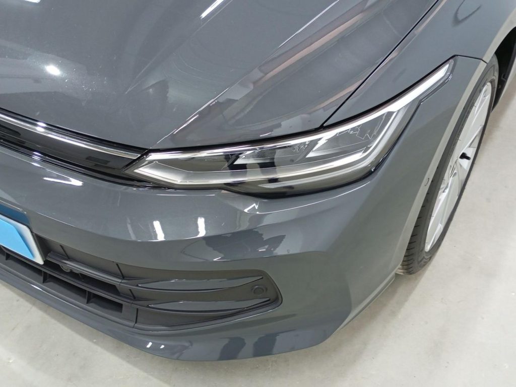VOLKSWAGEN GOLF Diesel 2025 segunda-mano Jaén