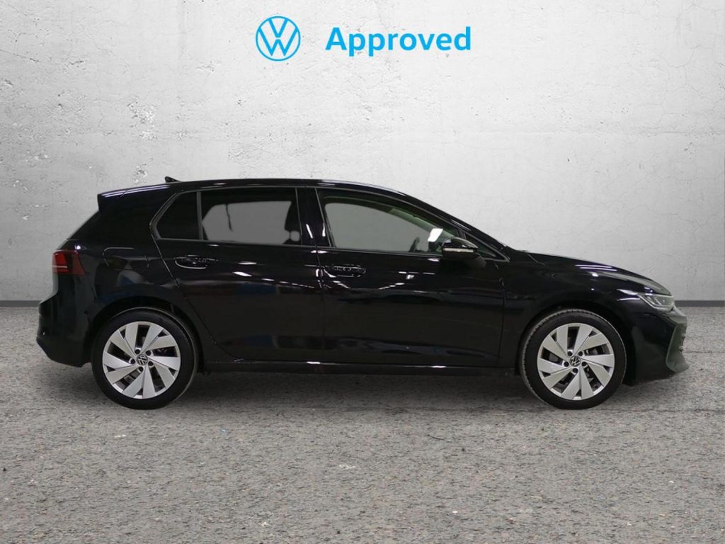 VOLKSWAGEN GOLF Diesel 2025 segunda-mano Jaén