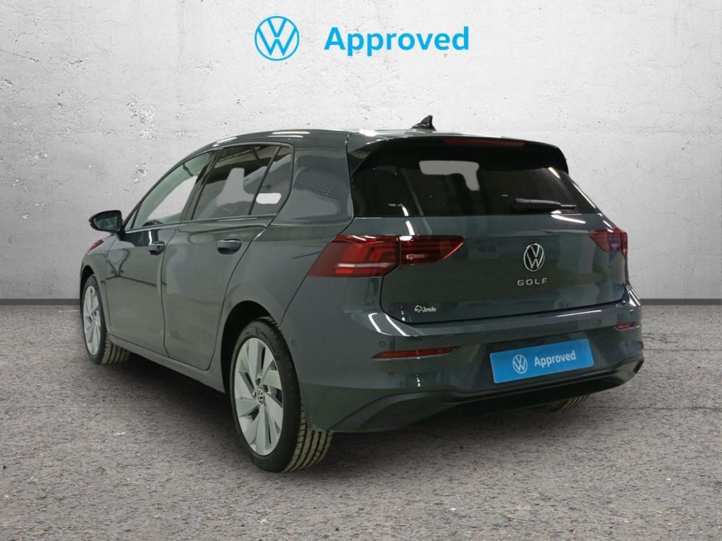 VOLKSWAGEN GOLF Diesel 2025 segunda-mano Jaén