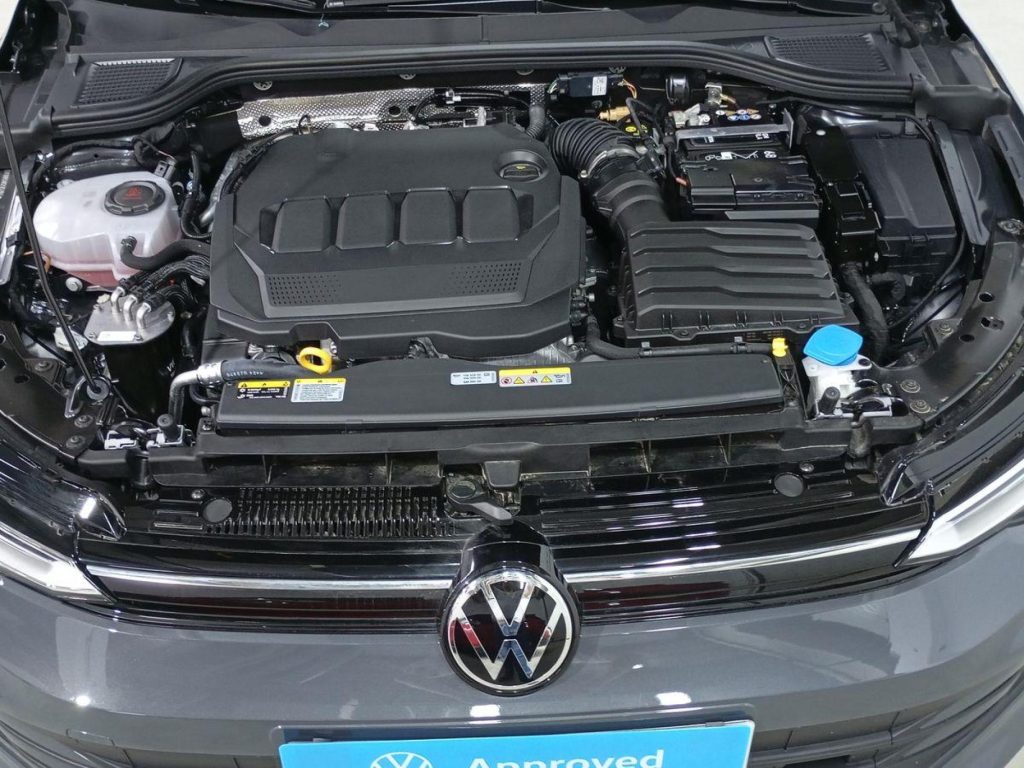 VOLKSWAGEN GOLF Diesel 2025 segunda-mano Jaén