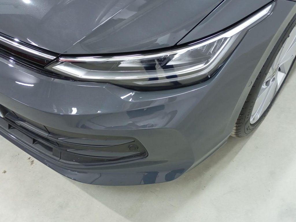VOLKSWAGEN GOLF Diesel 2025 segunda-mano Jaén