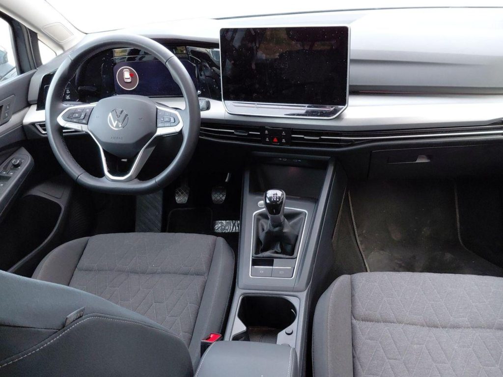 VOLKSWAGEN GOLF Diesel 2025 segunda-mano Jaén