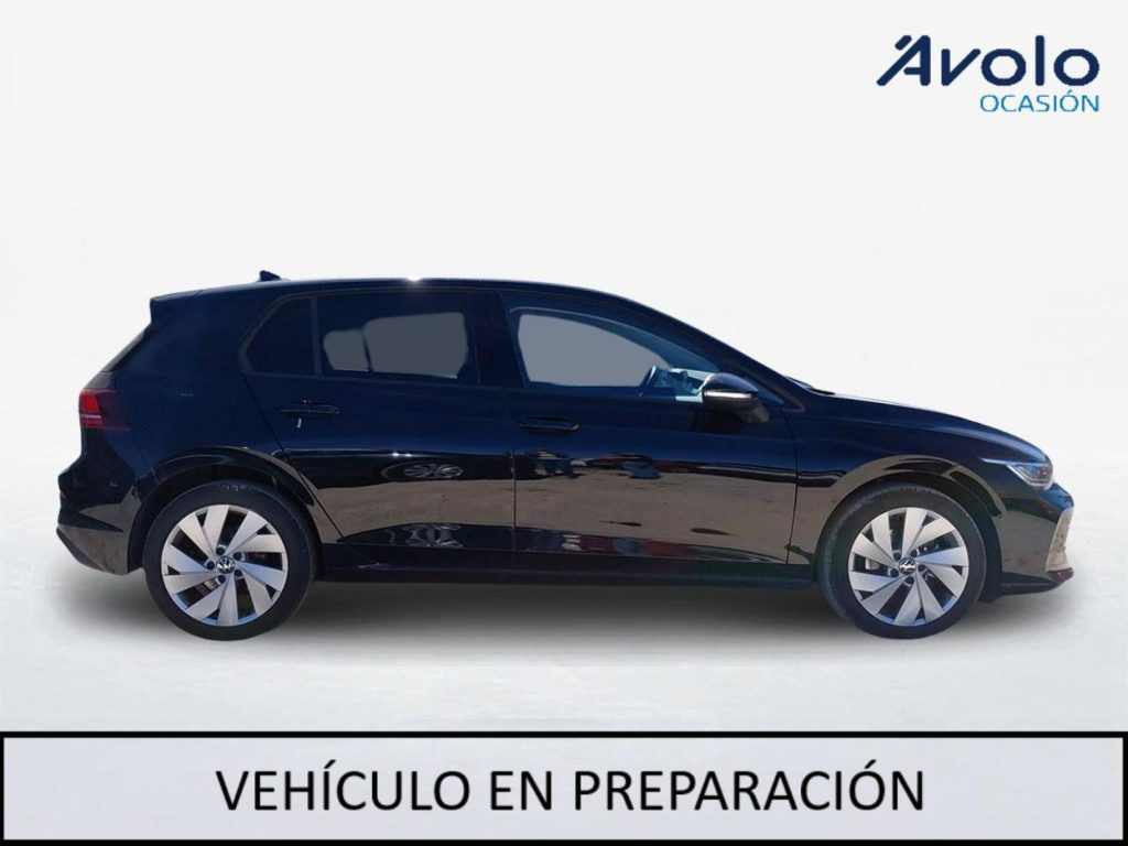VOLKSWAGEN GOLF Diesel 2025 segunda-mano Jaén