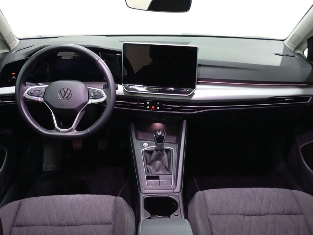 VOLKSWAGEN GOLF Gasolina 2025 segunda-mano Jaén