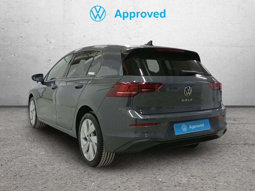 VOLKSWAGEN GOLF Gasolina 2025 segunda-mano Jaén