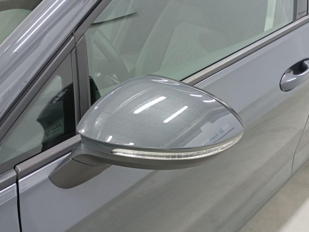 VOLKSWAGEN GOLF Gasolina 2025 segunda-mano Jaén