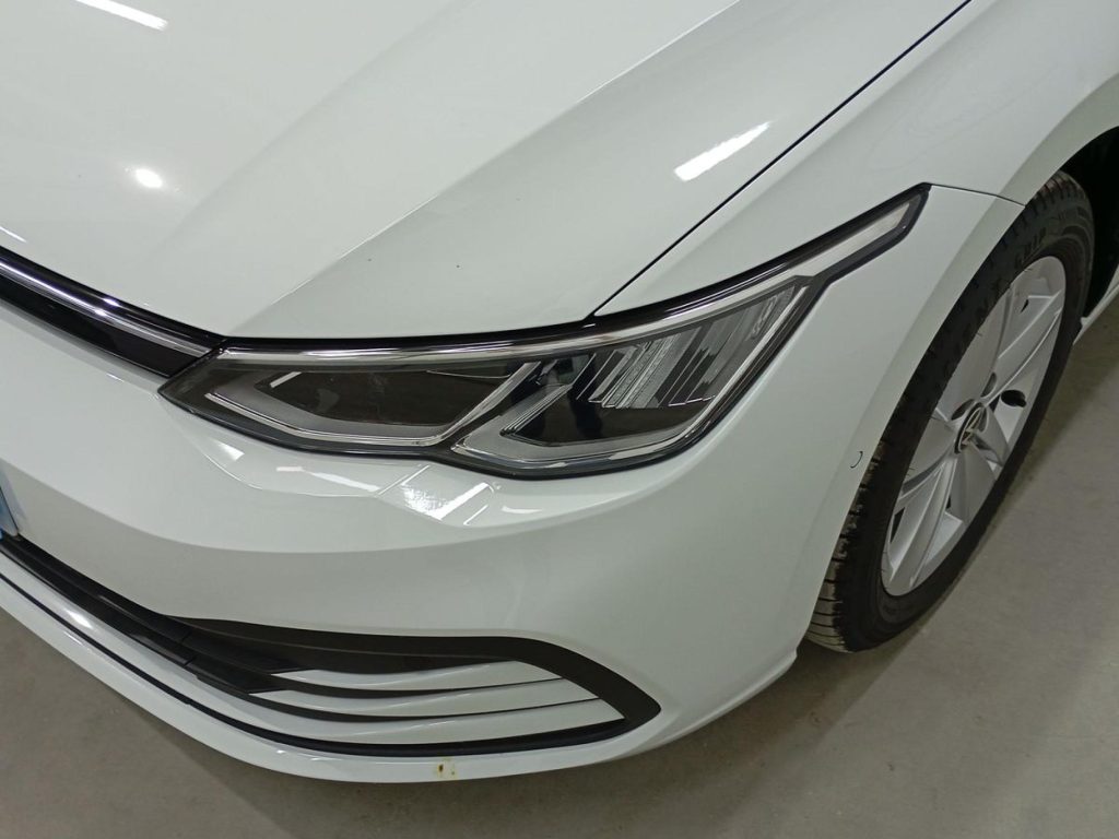 VOLKSWAGEN GOLF Hibrido 2022 segunda-mano Jaén