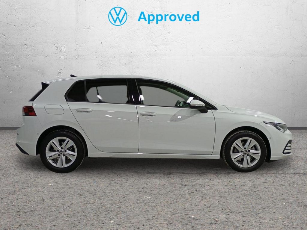 VOLKSWAGEN GOLF Hibrido 2022 segunda-mano Jaén