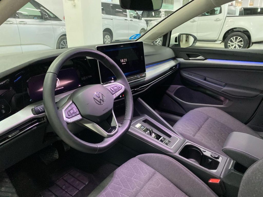 VOLKSWAGEN GOLF Hibrido enchufable 2025 km 0 Jaén