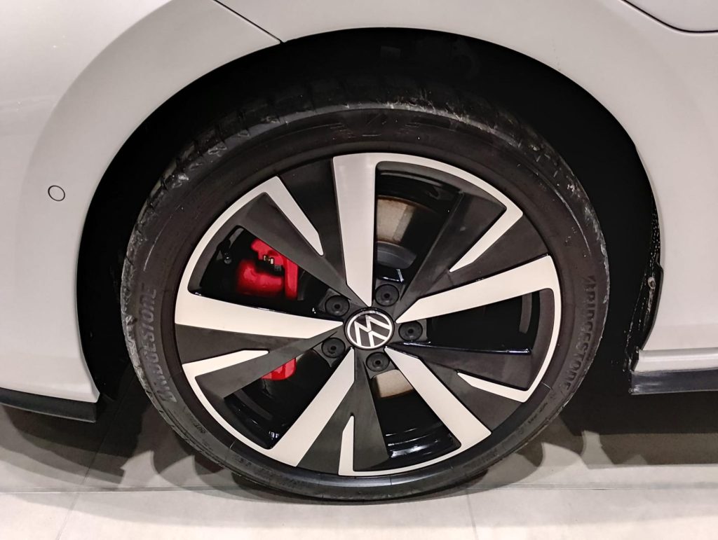 VOLKSWAGEN GOLF Hibrido enchufable nuevo entrega inmediata Jaén