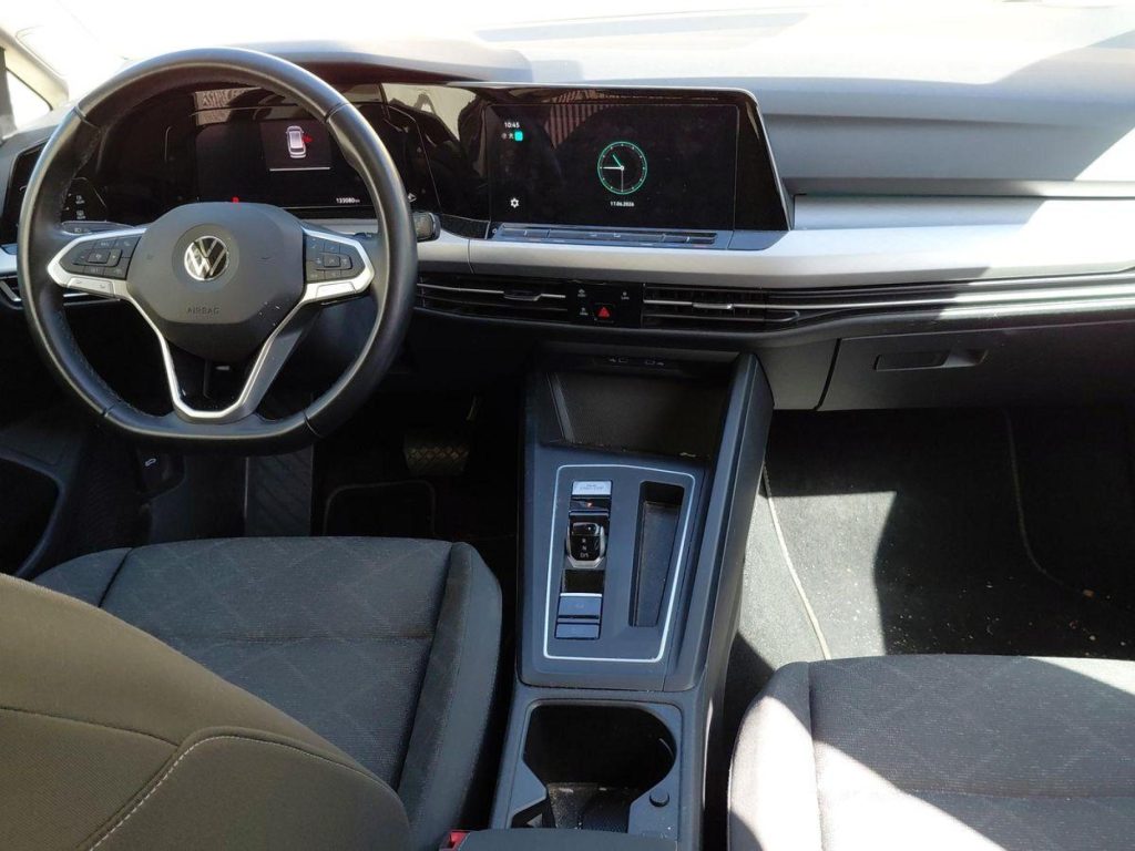 VOLKSWAGEN GOLF VARIANT Diesel 2022 segunda-mano Jaén