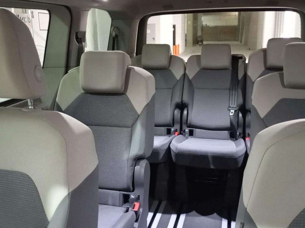 VOLKSWAGEN MULTIVAN Diesel 2025 km 0 Jaén