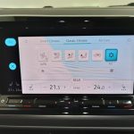 VOLKSWAGEN MULTIVAN Gasolina 2023 segunda-mano Jaén