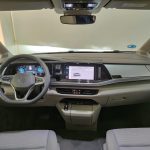 VOLKSWAGEN MULTIVAN Gasolina 2023 segunda-mano Jaén